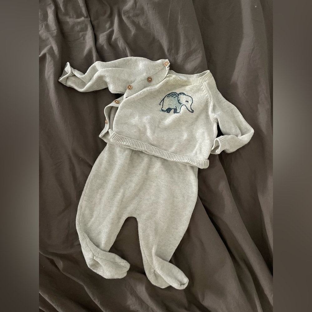 4 items: 1 top, 1 bottom, 2 pajamas,